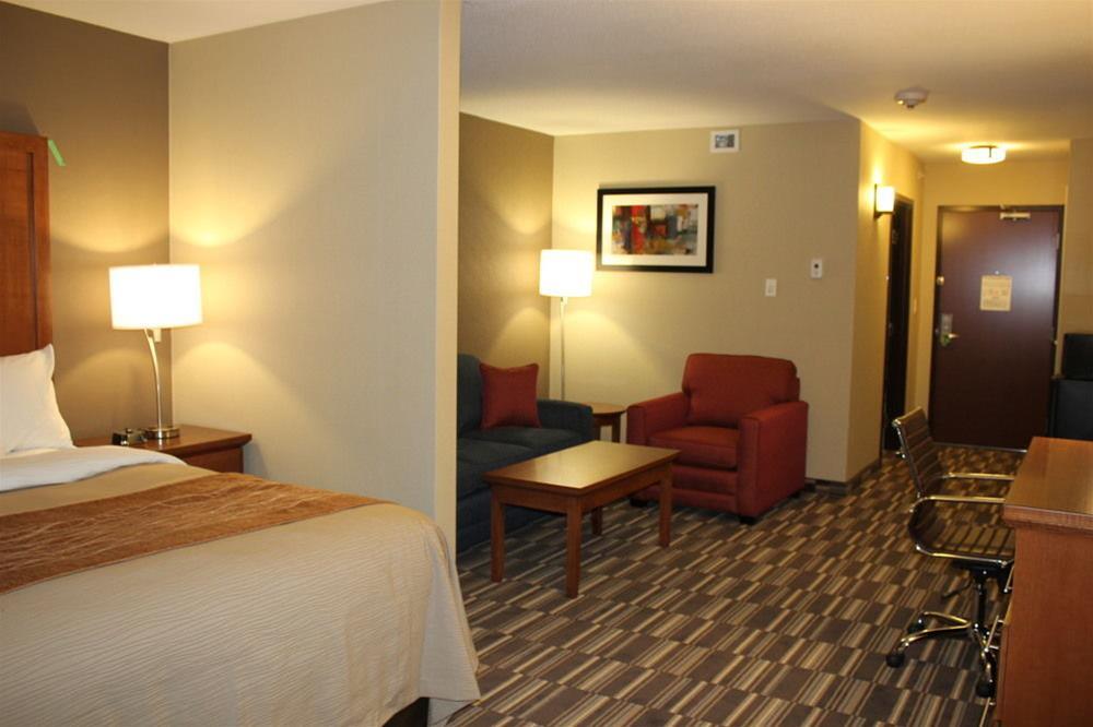 Comfort Inn & Suites Edmonton International Airport Nisku Εξωτερικό φωτογραφία