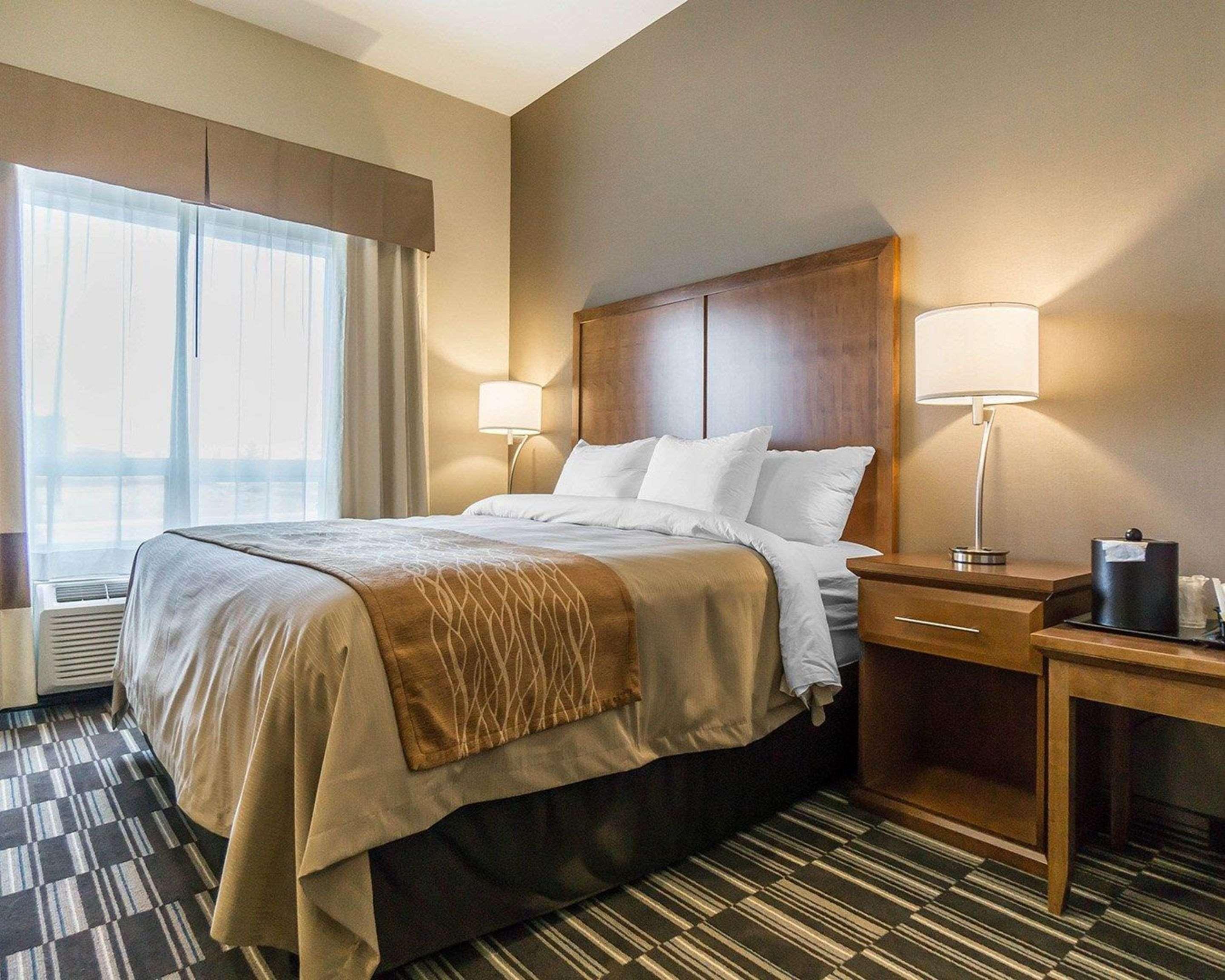 Comfort Inn & Suites Edmonton International Airport Nisku Εξωτερικό φωτογραφία