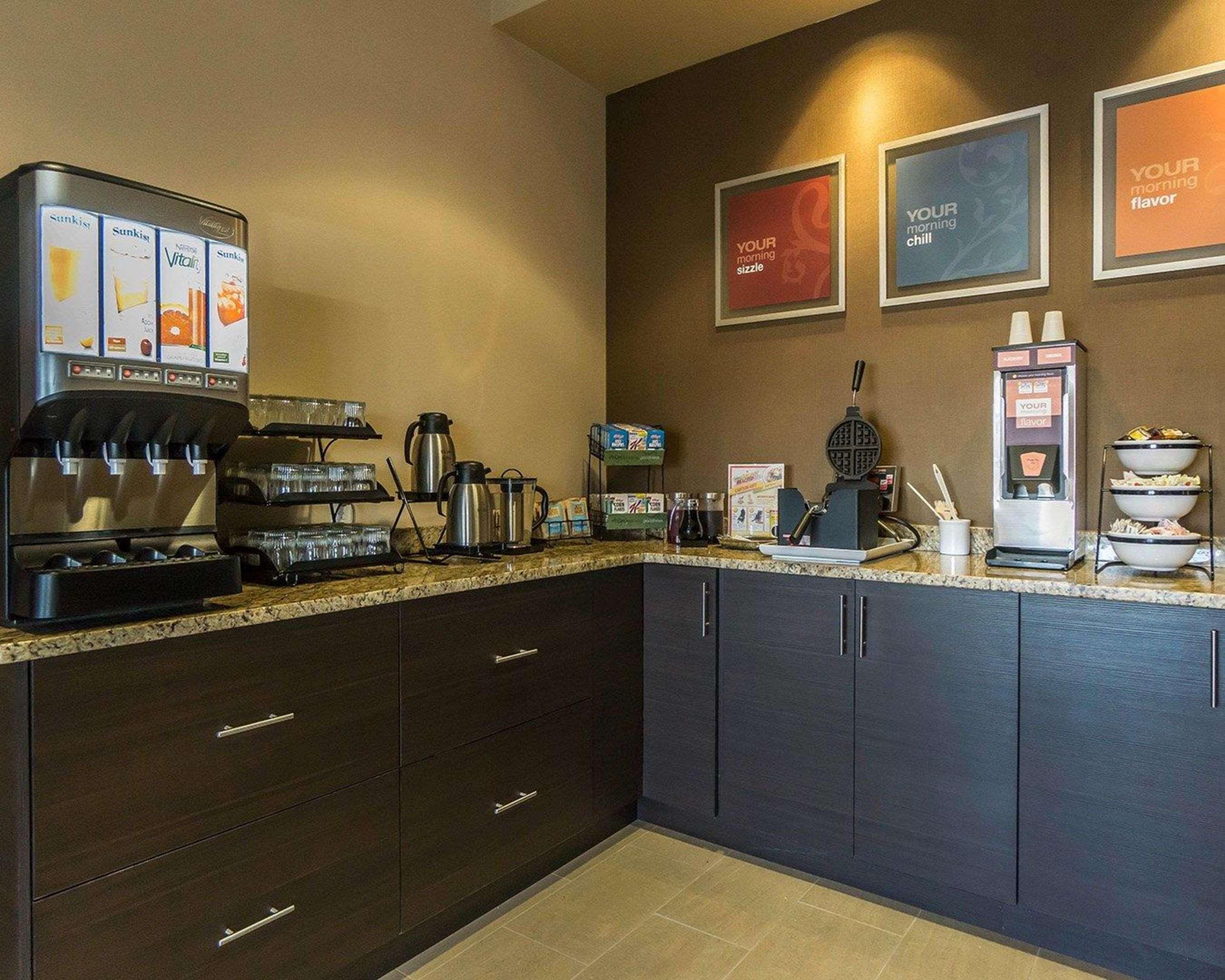 Comfort Inn & Suites Edmonton International Airport Nisku Εξωτερικό φωτογραφία