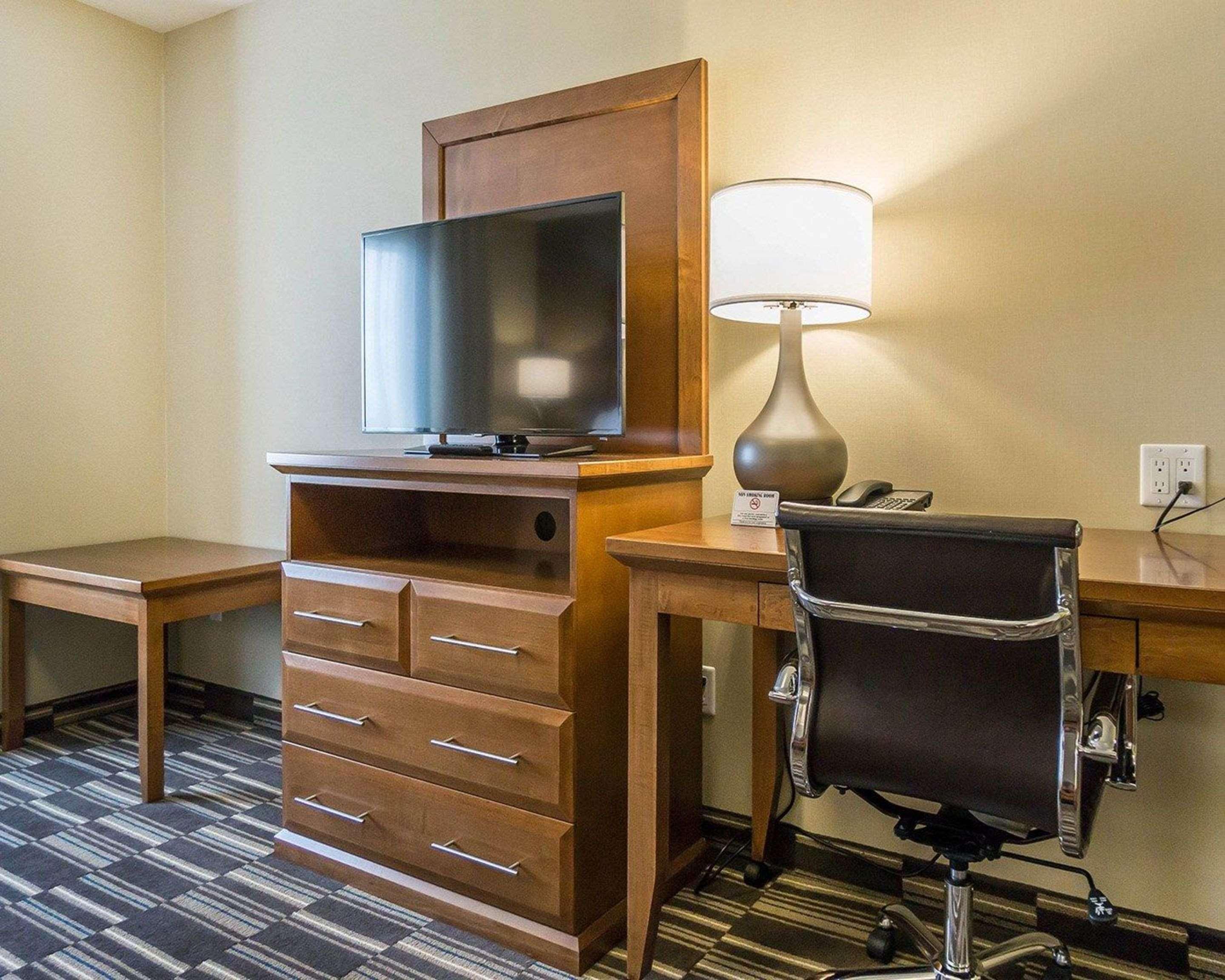 Comfort Inn & Suites Edmonton International Airport Nisku Εξωτερικό φωτογραφία