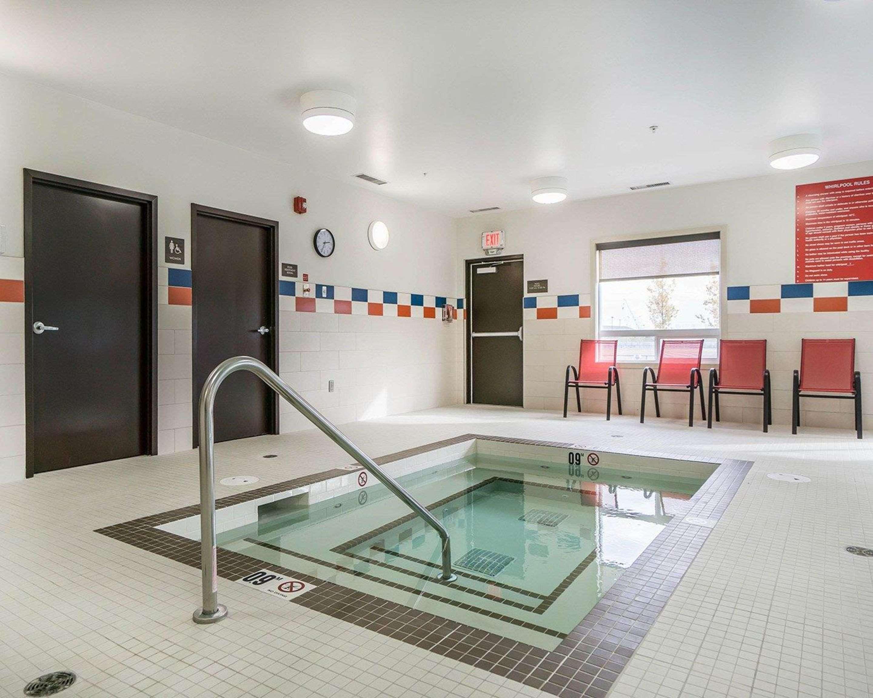 Comfort Inn & Suites Edmonton International Airport Nisku Εξωτερικό φωτογραφία