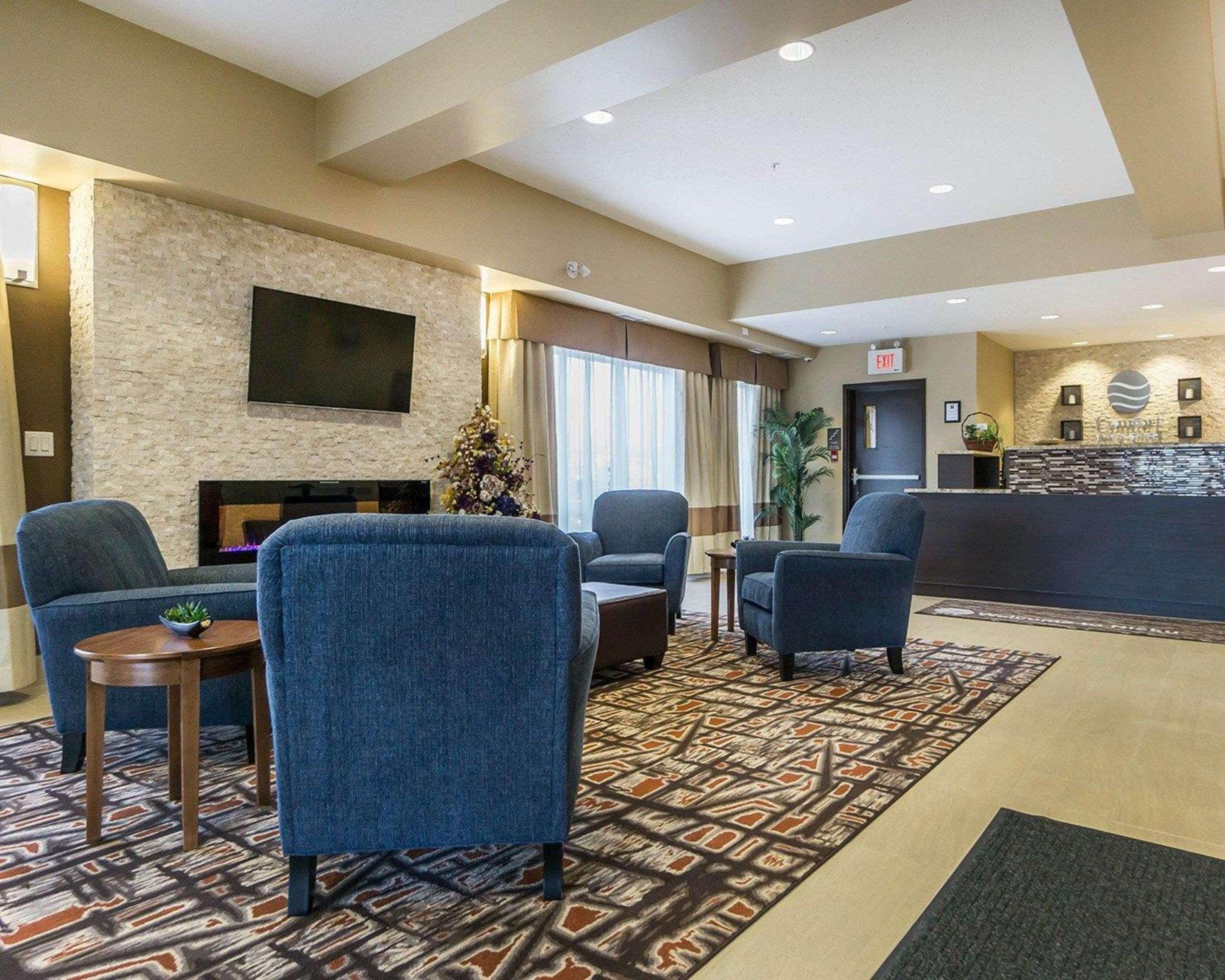 Comfort Inn & Suites Edmonton International Airport Nisku Εξωτερικό φωτογραφία