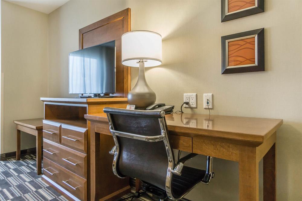 Comfort Inn & Suites Edmonton International Airport Nisku Εξωτερικό φωτογραφία