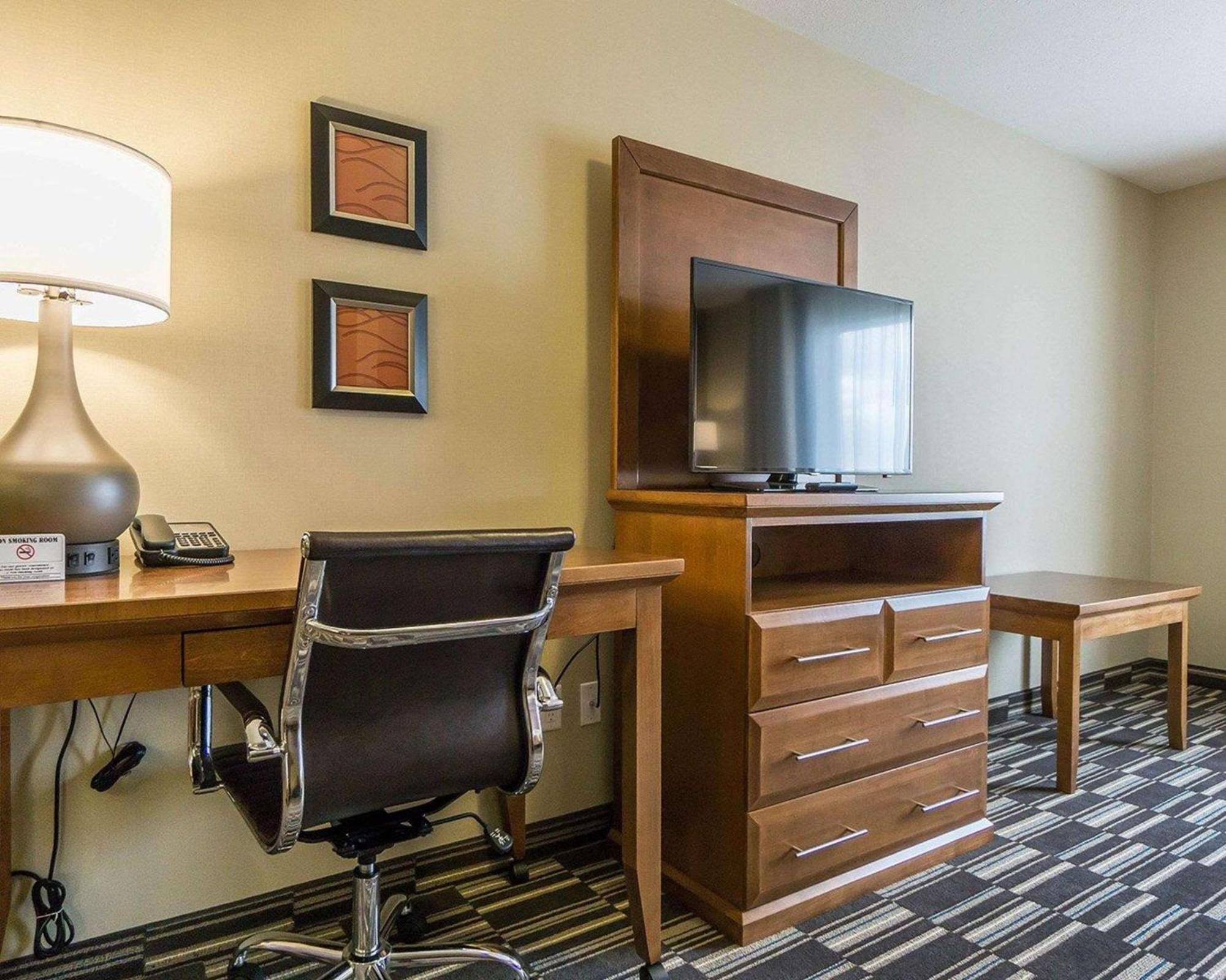 Comfort Inn & Suites Edmonton International Airport Nisku Εξωτερικό φωτογραφία