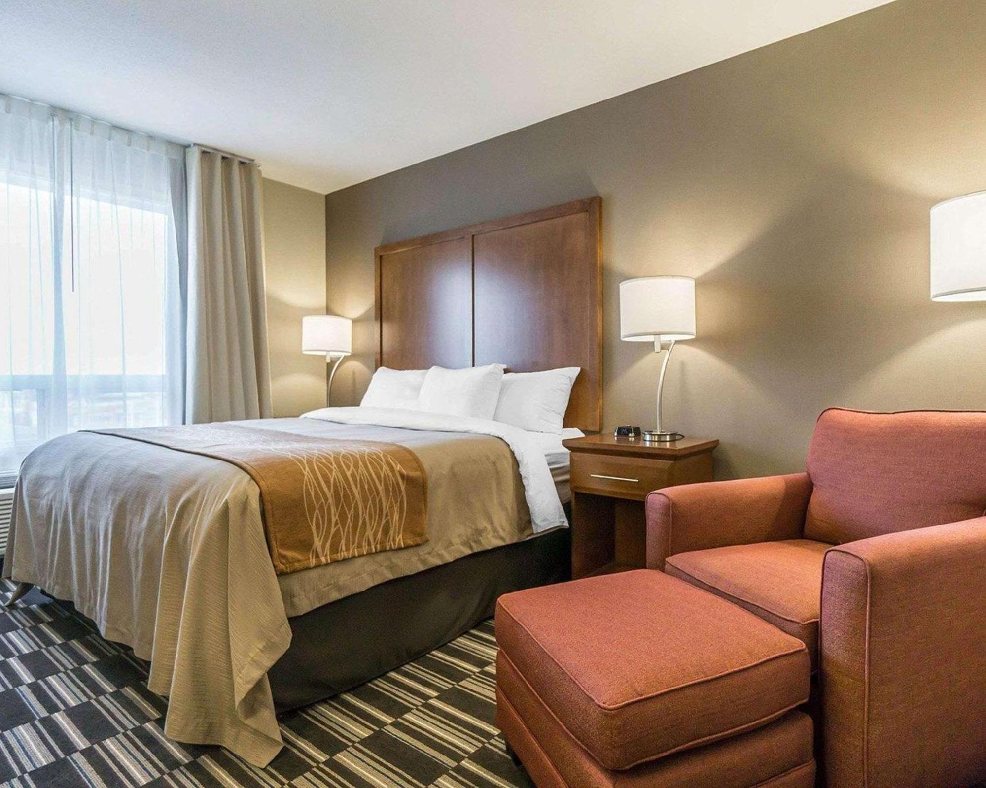 Comfort Inn & Suites Edmonton International Airport Nisku Εξωτερικό φωτογραφία